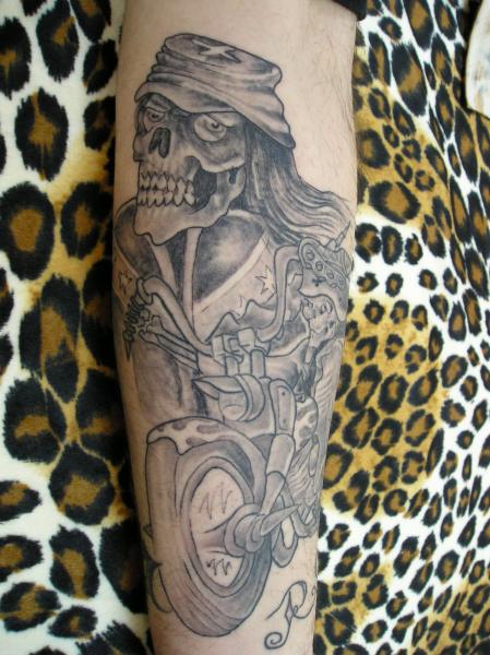 P....N  encors lui!! Bon ben,,,,,, c'est un 103..(c'est aussi un habituer).